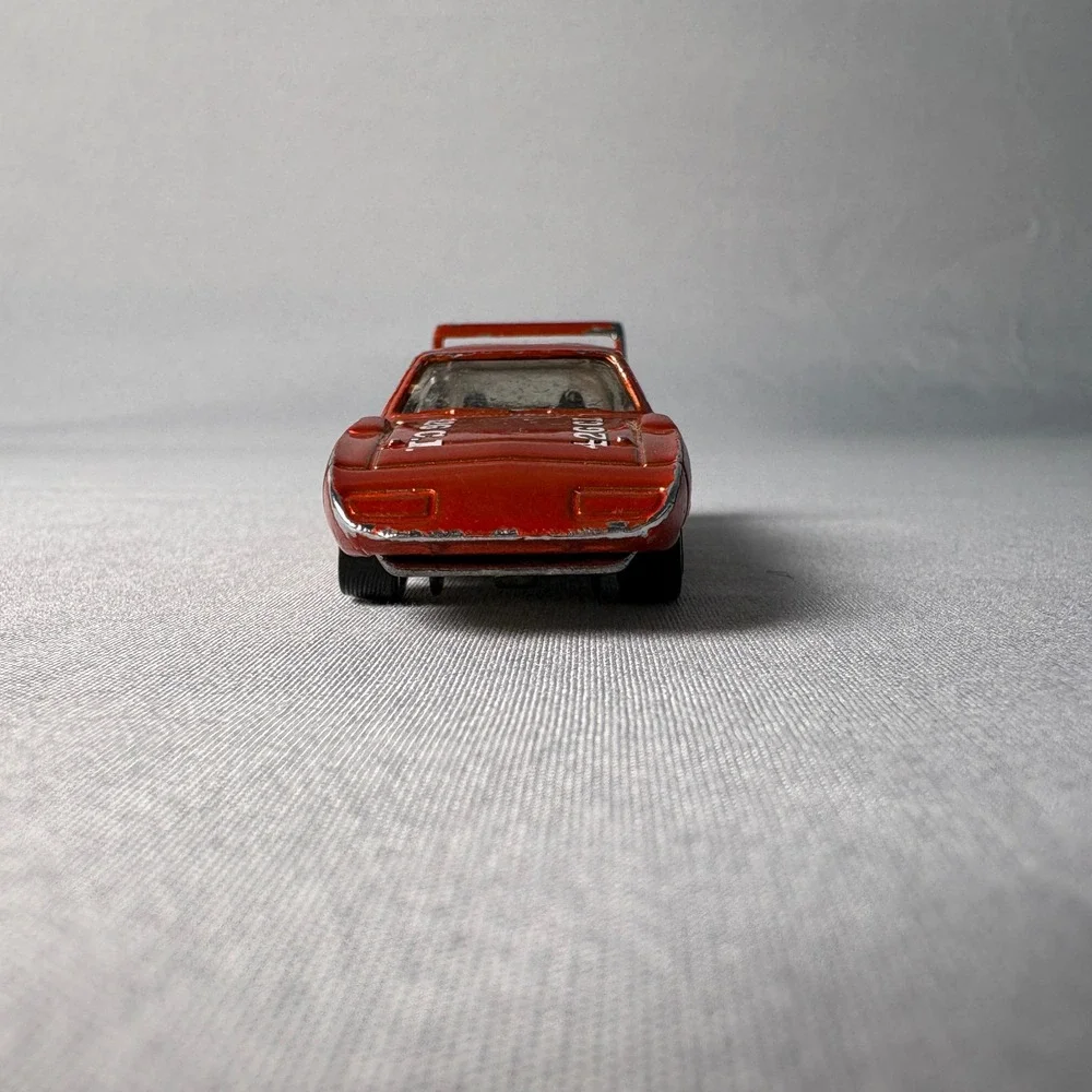 Hot Wheels 2005 Plymouth Superbird Orange 68 Racing Diecast 1:64 Muscle Car
